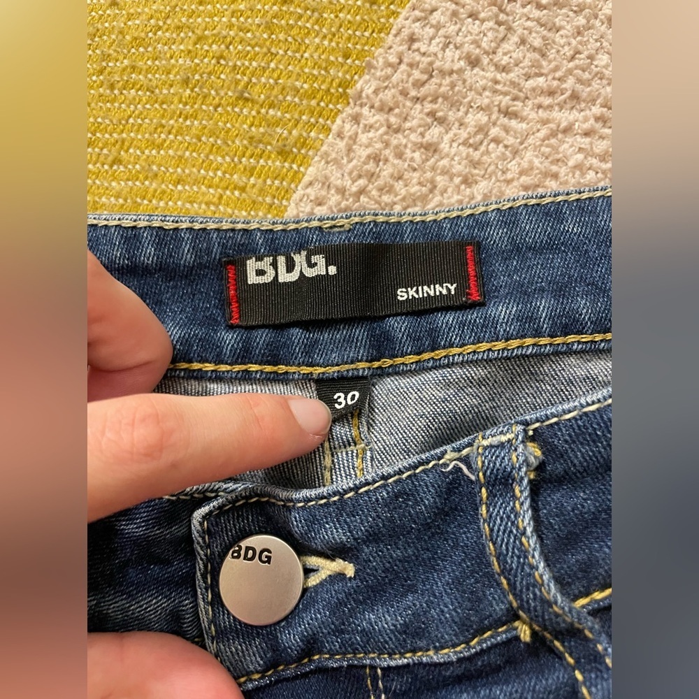 EUC BDG Urban Outfitters Skinny Jeans - Picture 3 of 4